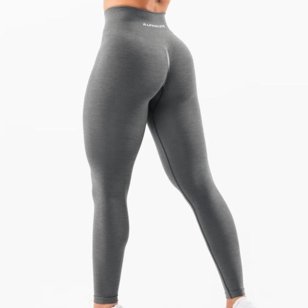 ALPHALETE SEAMLESS LEGGINGS SIZE L
